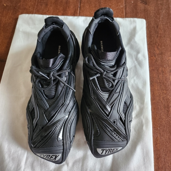 Balenciaga Sneakers - Picture 4 of 8